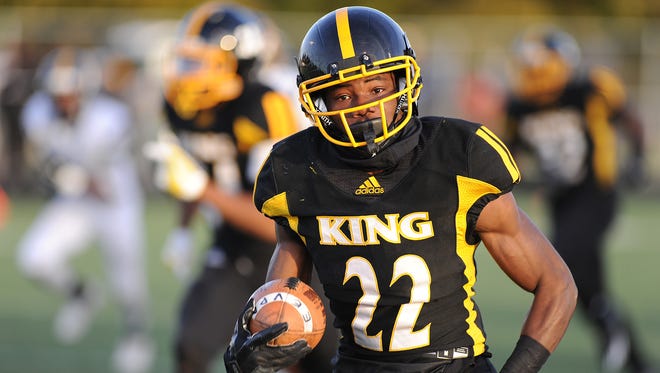 Detroit King's Jaeveyon Morton, No. 17 on The Detroit News Blue Chip list, is headed to Iowa State.