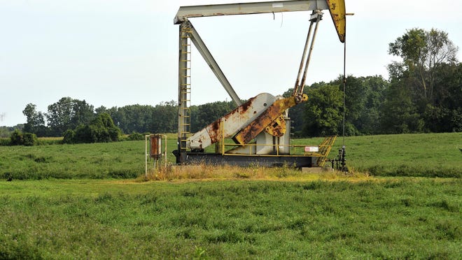 The number of gas and oil drilling permits in Michigan has dropped to the lowest level since the 1920s.