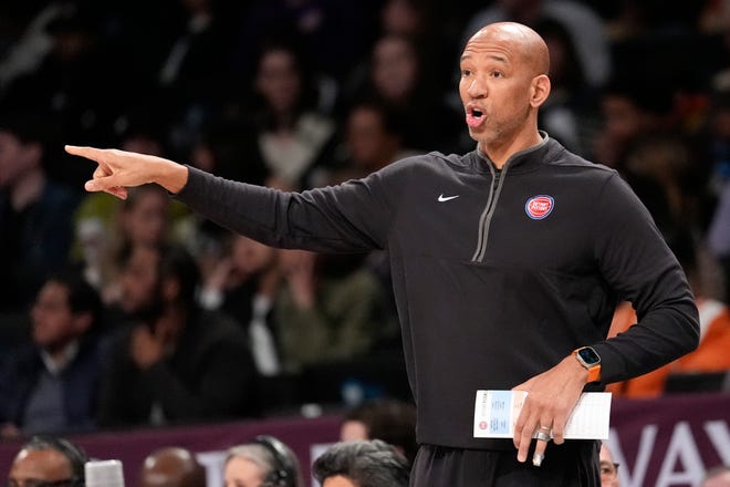 Pistons head coach Monty Williams reacts during the first half.