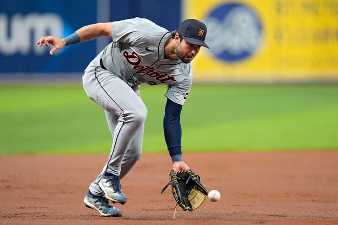 Detroit Tigers third baseman Matt Vierling fields a ground ball by Tampa Bay Rays' Isaac Paredes and throws him out at first base during the first inning.