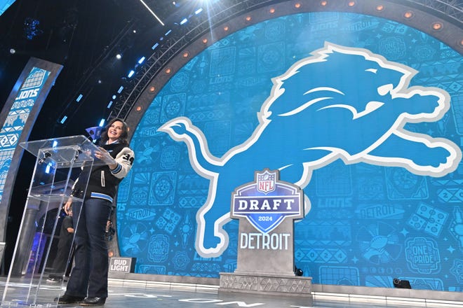 Gov. Gretchen Whitmer announces the Detroit Lions' fourth-round pick of Giovanni Manu at the 2024 NFL Draft in Detroit.