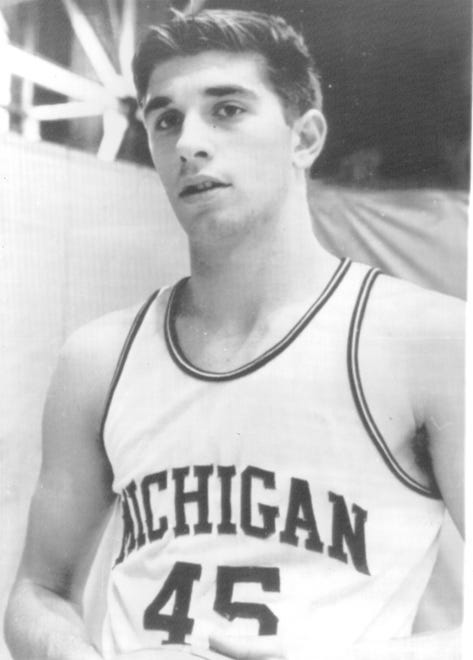 3. Rudy Tomjanovich (1967-70): The Hamtramck star followed in the footsteps of Russell and carved out his own legendary career. Tomjanovich, a 6-foot-8 forward, was the ultimate stat-sheet stuffer and holds single-game records at Crisler Arena for scoring (48 points), made field goals (21) and rebounds (27). While he never played in an NCAA Tournament game, he averaged a double-double in each of his three seasons, including a career-best 30.1 points and 15.5 rebounds in 1969-70, and is the program ’ s all-time leader in rebounds (1,039).