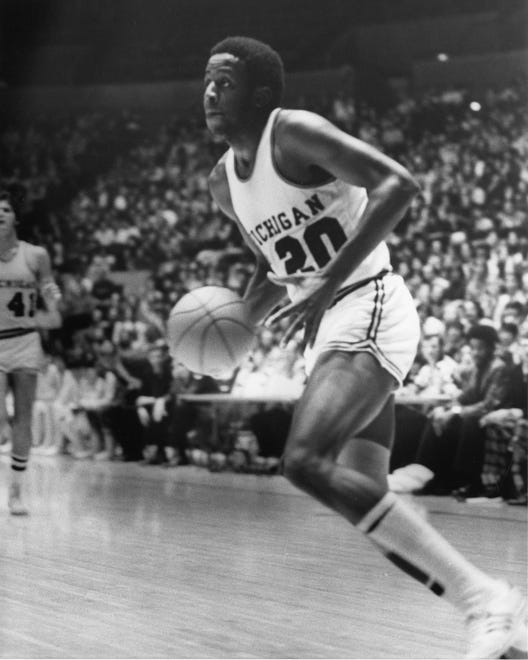 12. Campy Russell (1972-74): The Pontiac product arrived as one of the top prep players in the nation and he lived up to the billing. Russell, a 6-foot-8 forward, averaged 18.4 points and 9.6 rebounds his first season and 23.7 points and 11.1 rebounds in his second and final year. As a sophomore, he led the Wolverines to a piece of the Big Ten title and to the Elite Eight while capturing the conference ’ s scoring title and being named an All-American. His career averages of 21.1 points and 10.4 rebounds both rank sixth in program history.