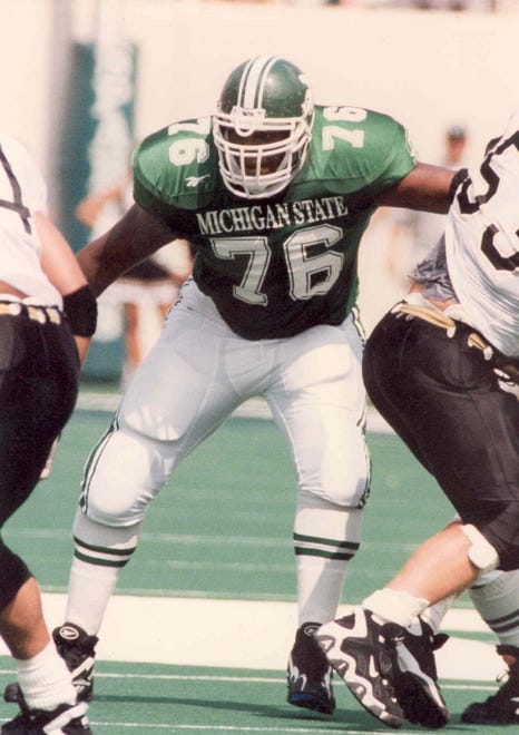 OFFENSIVE LINE – Flozell Adams, 1994-97: A first-team All-American as a senior, Adams was named the Big Ten Offensive Lineman of the Year. The 6-foot-7 left tackle helped Michigan State become a top-25 rushing offense in the country, averaging 199.5 yards a game while the Spartans had seven individual 100-yard rushing games. Michigan State running backs ran for at least 100 yards in 21 of Adams’ 35 career starts.
