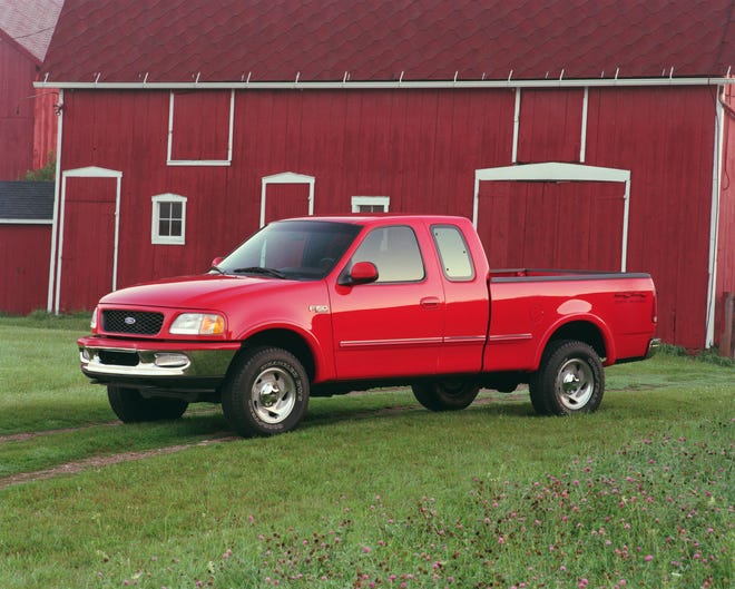 1997 Ford F-150 SuperCab.