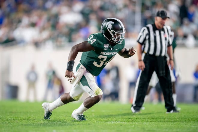 Antjuan Simmons, LB, Michigan State: The Spartans' defense has been stingy year in and year out. If that trend is going to continue, Simmons is going to play a major role in making it happen. The Ann Arbor native tallied a team-best 90 tackles with 15 tackles for loss, 3.5 sacks, an interception and a forced fumble last season, and will be relied upon even more in his final year with several key pieces no longer in the fold.