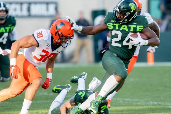 Elijah Collins, RB, Michigan State: There weren’t many bright spots for the Spartans on offense last season, but Collins was one of them. The University of Detroit Jesuit product emerged as a workhorse back and carried the rock 222 times for 988 yards, a rushing total that ranked fourth in the Big Ten. After falling 12 yards short of becoming Michigan State's first 1,000-yard rusher since Jeremy Langford in 2014, Collins appears poised to shoulder the load again.