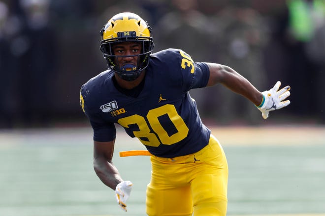 Michigan – Dax Hill, S: The rising sophomore was a five-star recruit coming out of Oklahoma, who has great speed and instincts. Named the team’s defensive rookie of the year last fall, Hill played in every game and made three starts, including the final two games against Ohio State and Alabama in the bowl. He finished the year with 36 tackles, including three for loss. Hill had an interception, four pass breakups and two fumble recoveries.