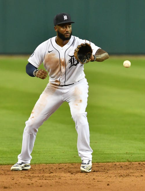 Tigers shortstop Niko Goodrum fields a ground ball off the bat of Royals' Salvador Perez in the fifth inning.
