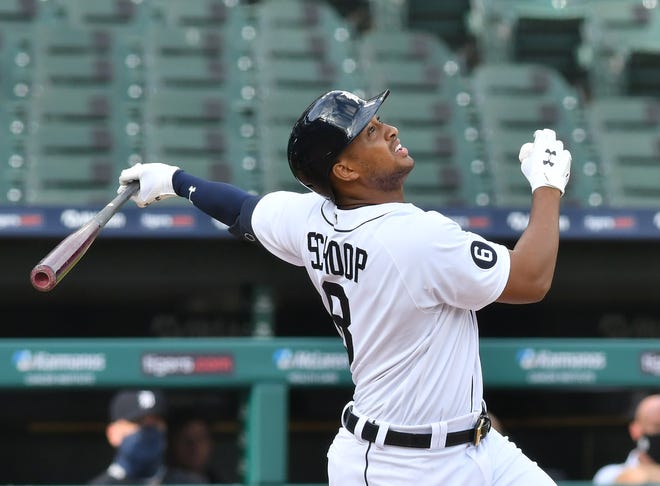 Tigers ' Jonathan Schoop watches his pop out in the third inning.