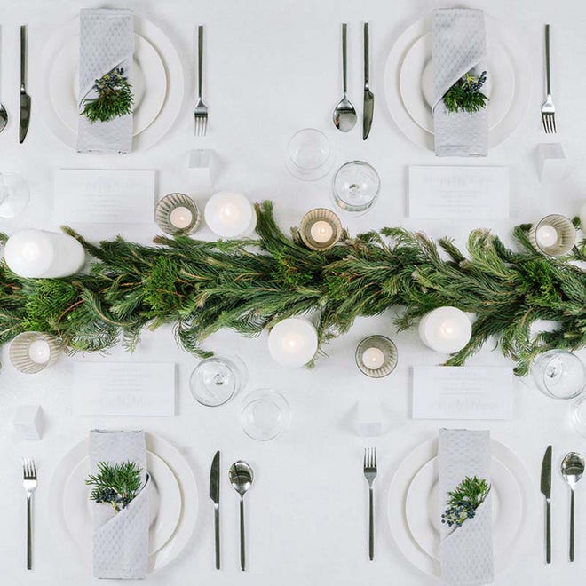 Winter Social is one of the seasonally themed tables from Bluebird in a Box. It is inspired by freshly fallen snow, glittering lights and a sophisticated winter palette.