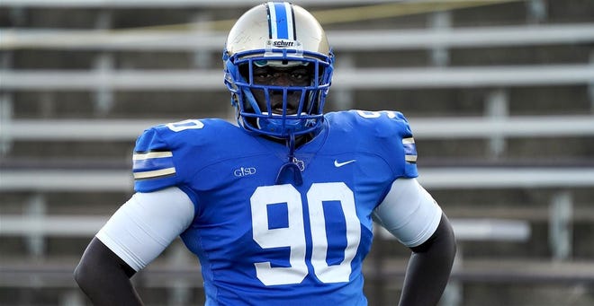 Ikechukwu Iwunnah, Garland (Texas) Lakeview Centennial, 6-4, 275 pounds, three stars. Iwunnah is ranked the No. 63 defensive tackle in the country, according to the 247Sports composite, and No. 167 overall in Texas. Originally committed to Colorado, Iwunnah also had offers from Baylor, Texas, Washington State, Missouri and more.