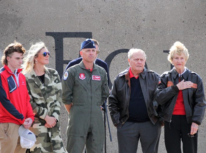 From left, Jacob Bucklin, Jacqy Rooney, Lt. Col. Dan Rooney, Jack Nicklaus and Barbara Nicklaus at the opening ceremonies.
