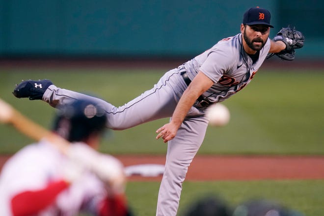 Detroit Tigers pitcher Michael Fulmer delivers during the first inning.