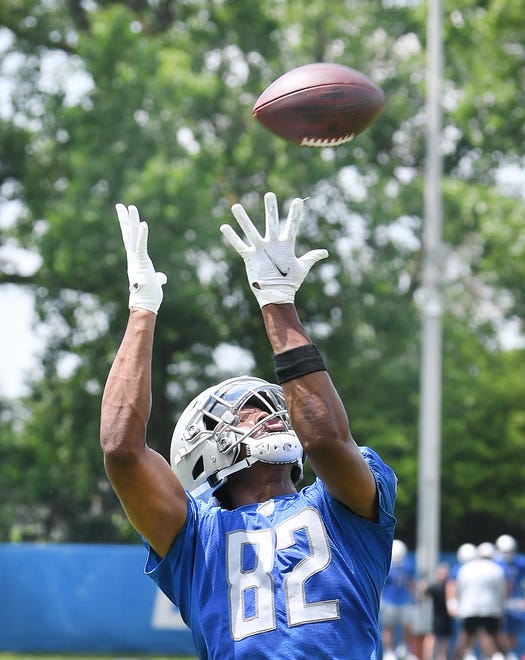 Detroit Lions rookie wide receiver Jonathan Adams readies for a reception during drills.