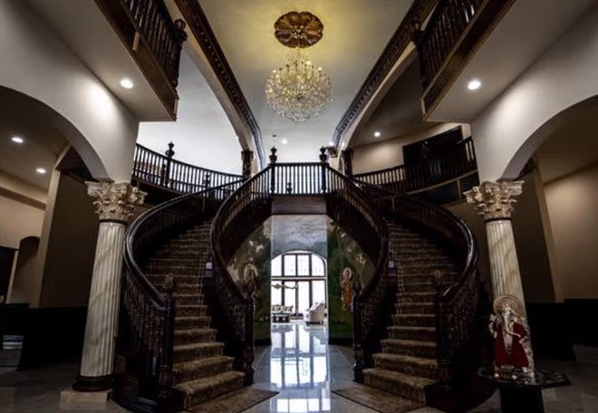 The grand stair case.