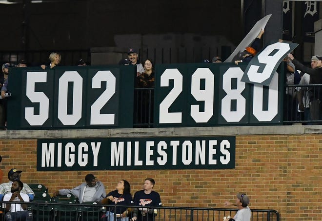 The Miguel Cabrera hit counter goes to 2980 after a Cabrera single in the sixth inning.
