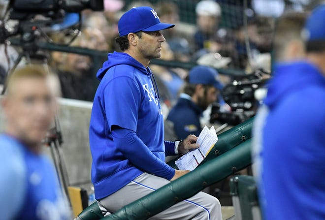 Royals manager Mike Matheny watches in the sixth inning.