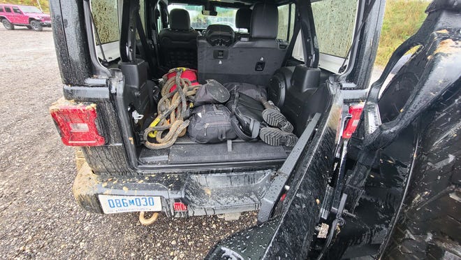 2021 Jeep Wrangler 392 Detroit 4fest rope to pull other Jeeps out of the muck
