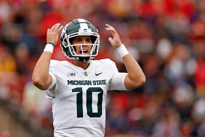 Michigan State quarterback Payton Thorne reacts against Rutgers during the first half.