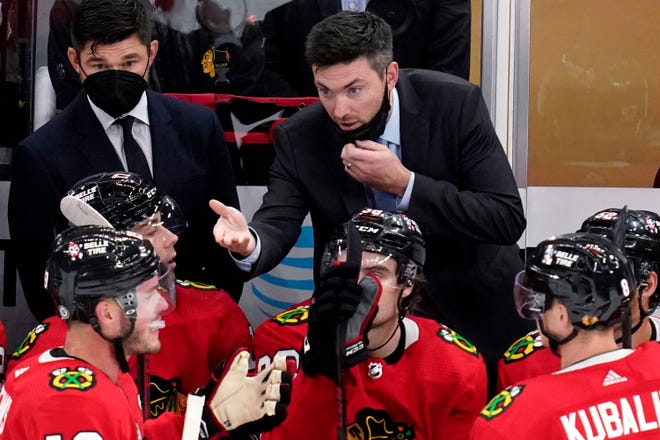 Blackhawks head coach Jeremy Colliton reacts as he talks to his team during the third period.