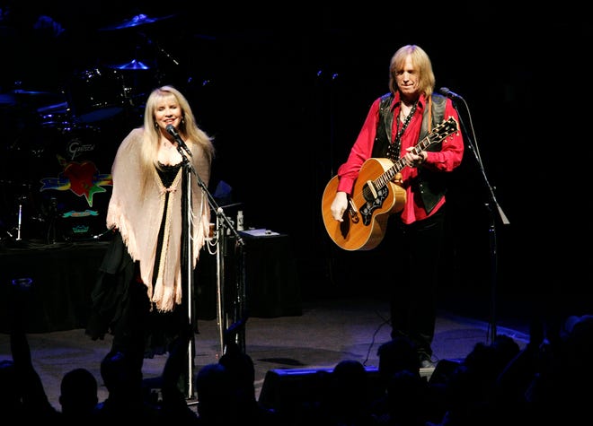 Stevie Nicks performs several songs with Tom Petty and the Heartbreakers at DTE in Clarkston on Aug. 8, 2006. The Heartbreakers were celebrating their 30th anniversary as an American rock-n-roll band.
