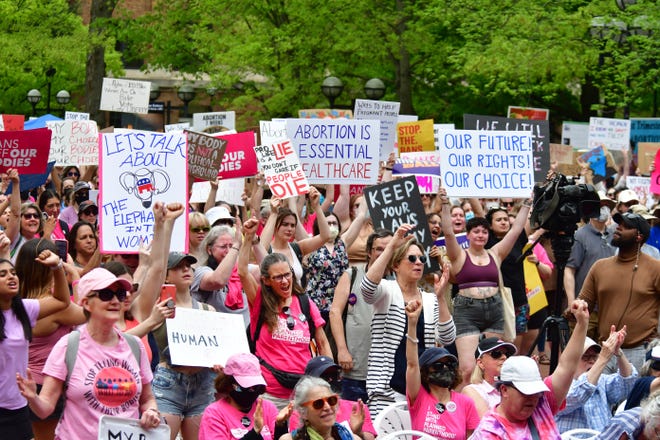 Planned parenthood advocates of Michigan rally in Ann Arbor.