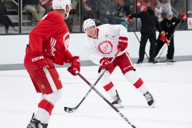 Left wing Lucas Raymond looks for an open man during the Red Wings’ training camp at Centre Ice Arena.
