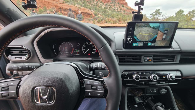 Cockpit switchgear in the 2023 Honda Pilot TrailSport is much improved for the fourth-generation vehicle.