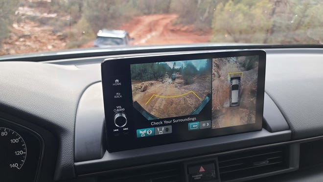 The 2023 Honda Pilot TrailSport comes with a 360-degree camera for better car placement off-road.